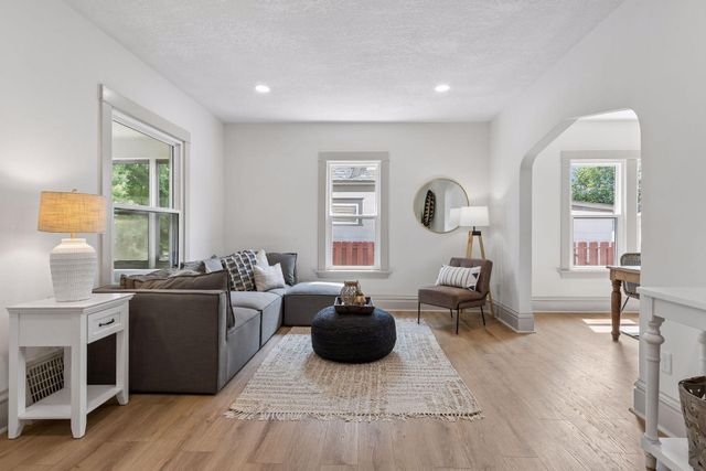 3724 29th Avenue S, Minneapolis, MN 55406