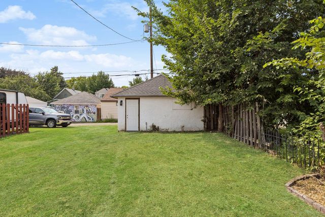 3724 29th Avenue S, Minneapolis, MN 55406