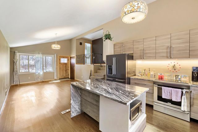 1651 99th Avenue NW, Coon Rapids, MN 55433