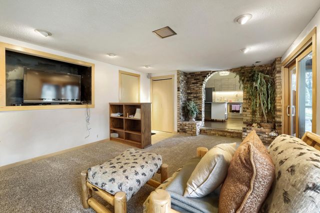 1651 99th Avenue NW, Coon Rapids, MN 55433