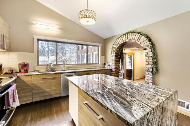 1651 99th Avenue NW, Coon Rapids, MN 55433