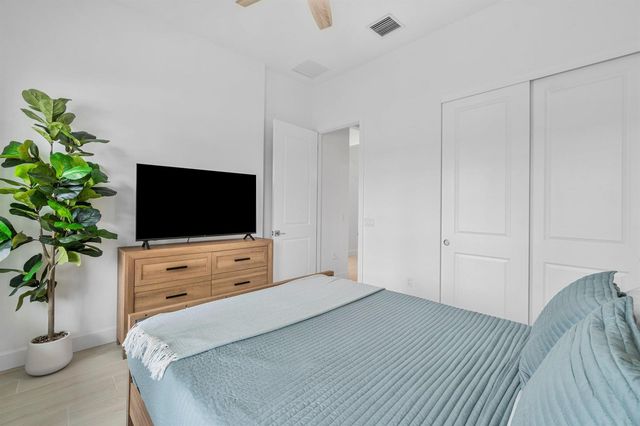 9303 Cape Honey Bee Lane, Lake Worth, FL 33467