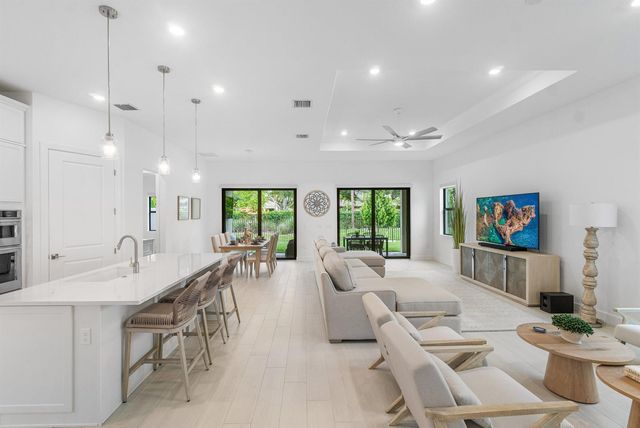 9303 Cape Honey Bee Lane, Lake Worth, FL 33467