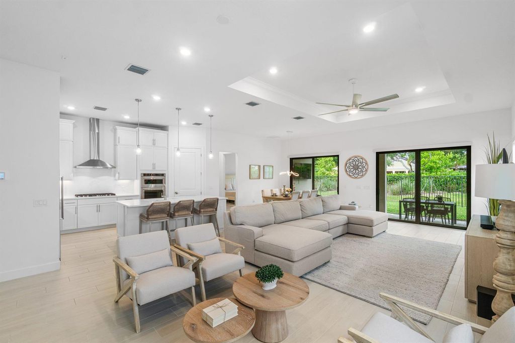 9303 Cape Honey Bee Lane, Lake Worth, FL 33467