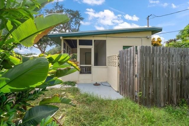 533 YELVINGTON AVENUE, Clearwater, FL 33756