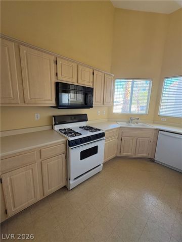 855 North Stephanie Street 914, Henderson, NV 89014
