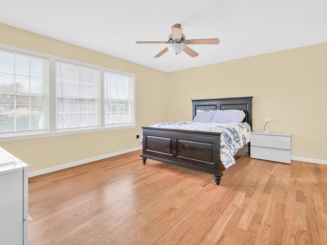 42 Brookside Ave, North Providence, RI 02911