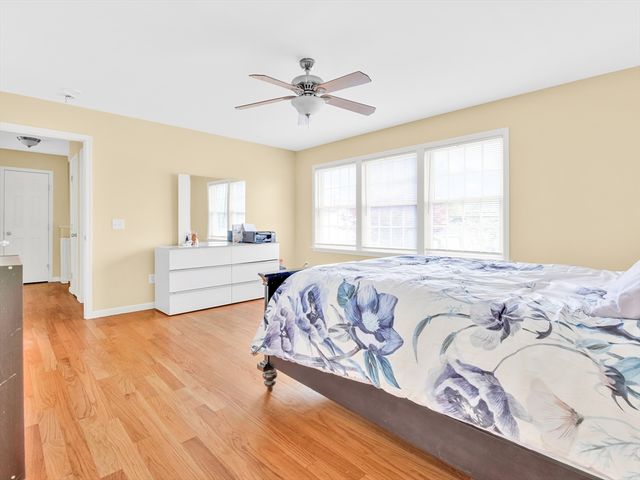 42 Brookside Ave, North Providence, RI 02911