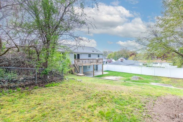 42 Brookside Ave, North Providence, RI 02911