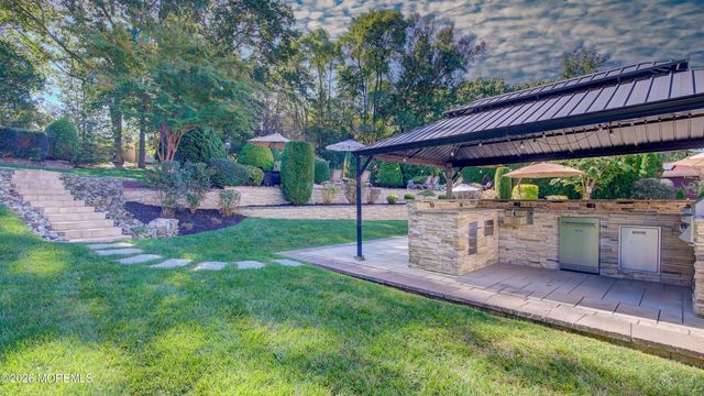 20 Jackie Drive, Morganville, NJ 07751