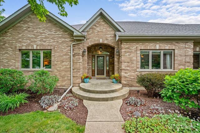 8316 Eagle Ridge, Spring Grove, IL 60081
