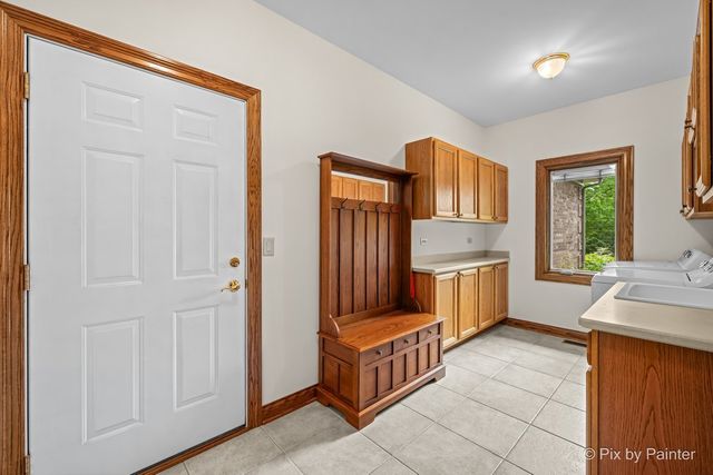 8316 Eagle Ridge, Spring Grove, IL 60081