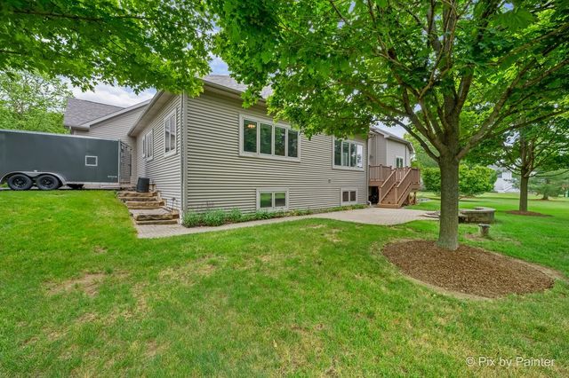8316 Eagle Ridge, Spring Grove, IL 60081