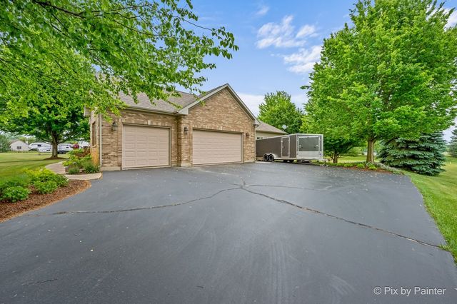 8316 Eagle Ridge, Spring Grove, IL 60081