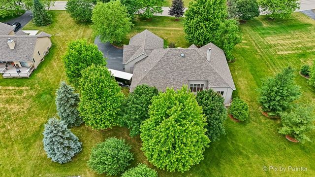 8316 Eagle Ridge, Spring Grove, IL 60081