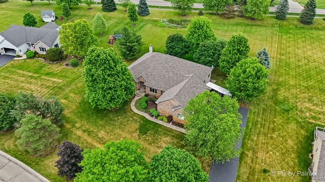 8316 Eagle Ridge, Spring Grove, IL 60081
