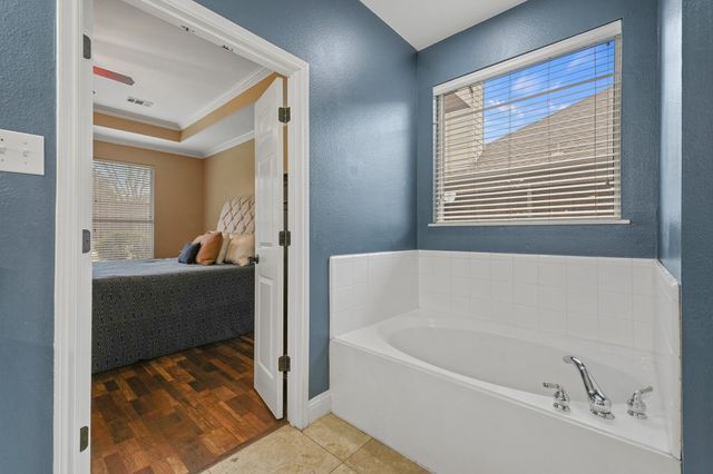 1803 Copper Leaf Drive, Corinth, TX 76210