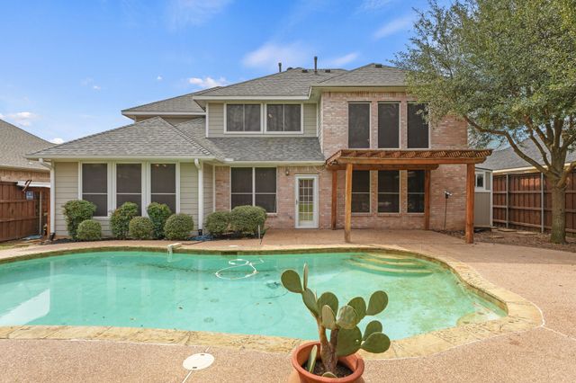 1803 Copper Leaf Drive, Corinth, TX 76210