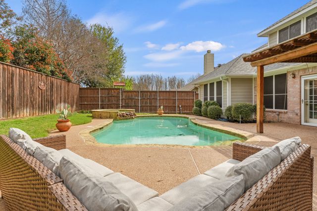 1803 Copper Leaf Drive, Corinth, TX 76210