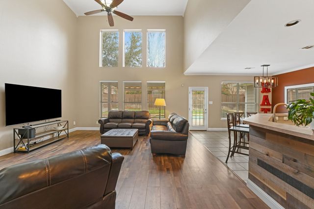 1803 Copper Leaf Drive, Corinth, TX 76210