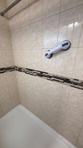 9641 Sunrise Lakes Boulevard 305, Sunrise, FL 33322