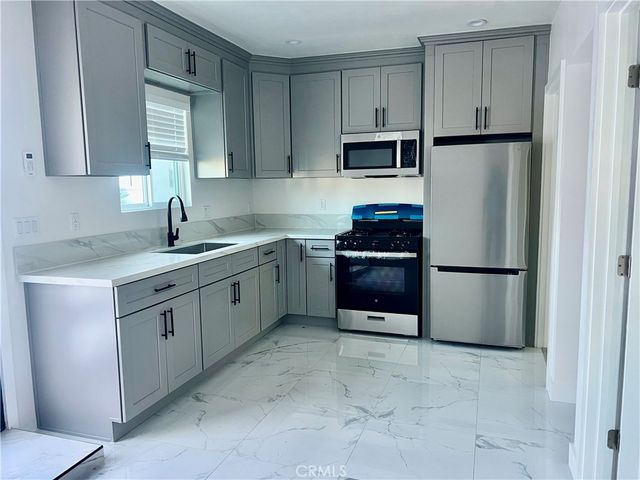 10451 Marklein Avenue, San Fernando, CA 91345