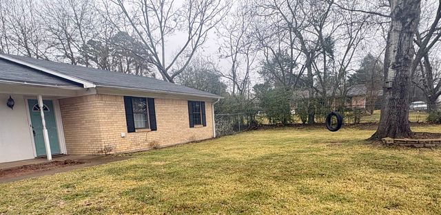 206 W Kingsway, Overton, TX 75684