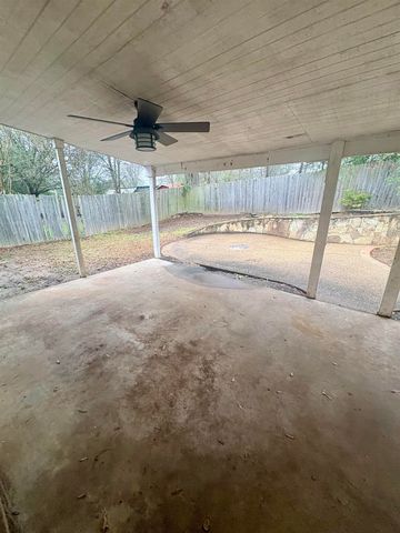 206 W Kingsway, Overton, TX 75684