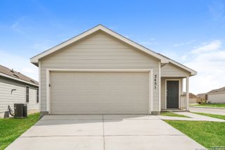2451 Lake Hills, New Braunfels, TX 78130