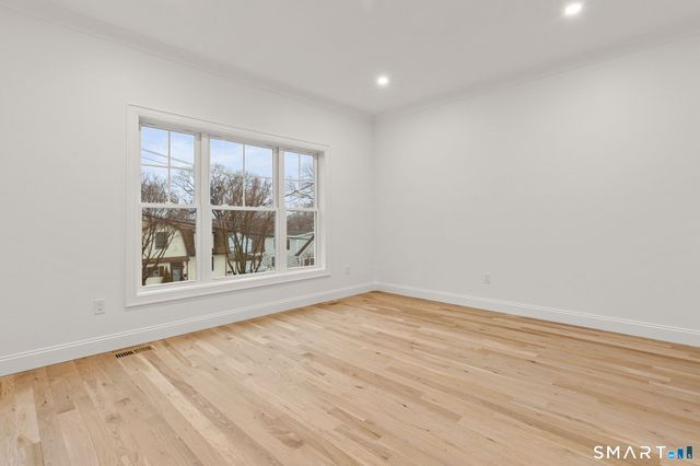 100 New England Avenue, Fairfield, CT 06824