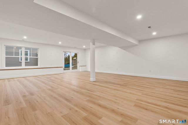 100 New England Avenue, Fairfield, CT 06824