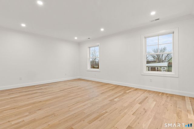 100 New England Avenue, Fairfield, CT 06824