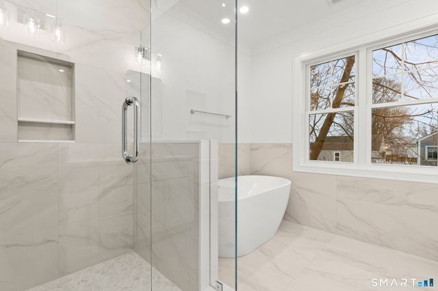 100 New England Avenue, Fairfield, CT 06824