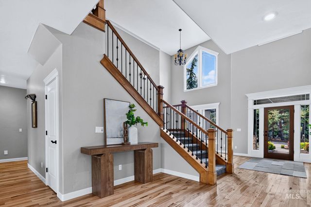 10466 W Sultana Lane, Garden City, ID 83616