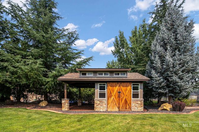 10466 W Sultana Lane, Garden City, ID 83616