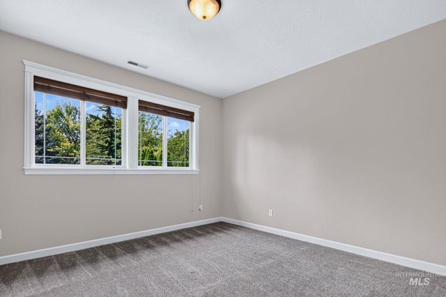 10466 W Sultana Lane, Garden City, ID 83616