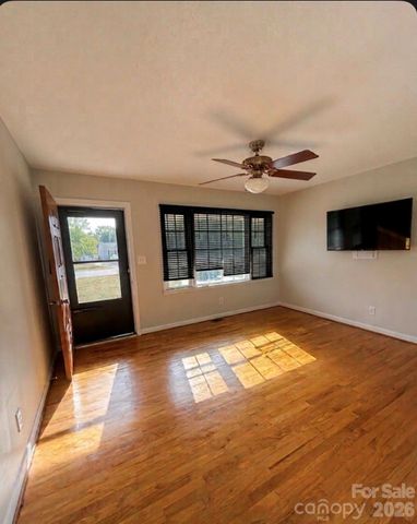 5325 Old Branch Road, Fort Lawn, SC 29714