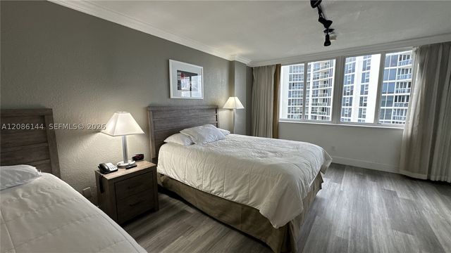 19201 Collins Ave 1119, Sunny Isles Beach, FL 33160