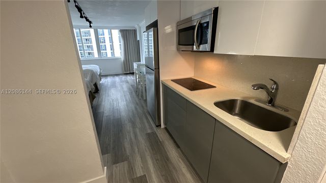 19201 Collins Ave 1119, Sunny Isles Beach, FL 33160