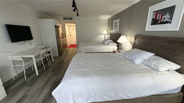19201 Collins Ave 1119, Sunny Isles Beach, FL 33160