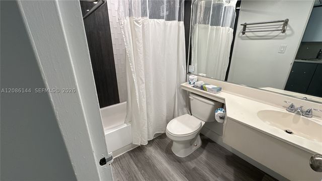 19201 Collins Ave 1119, Sunny Isles Beach, FL 33160