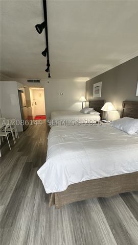 19201 Collins Ave 1119, Sunny Isles Beach, FL 33160