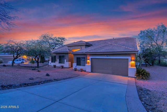 18 E Paint Your Wagon Trail, Phoenix, AZ 85085