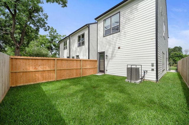 7117 Goforth Street, Houston, TX 77021