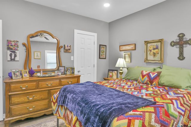 554 E San Antonio St, Alto, TX 75925