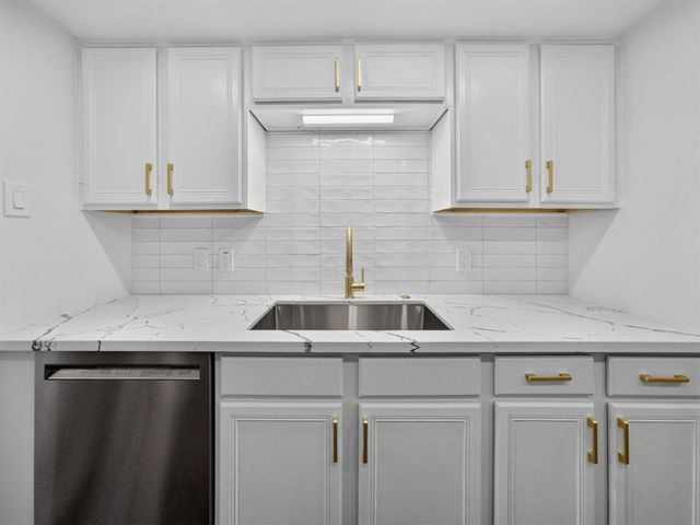 911 Golden West Drive, Katy, TX 77450