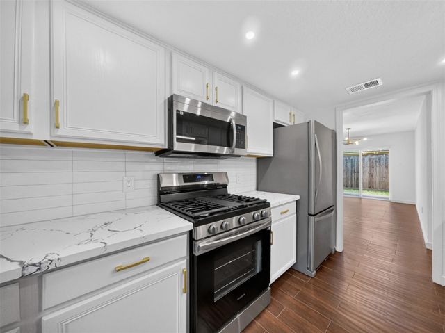 911 Golden West Drive, Katy, TX 77450