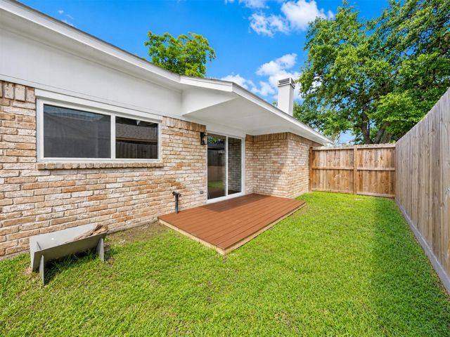 911 Golden West Drive, Katy, TX 77450