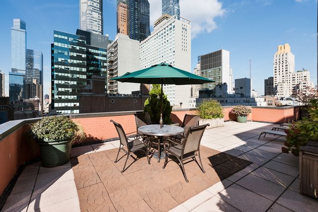 77 W 55th St Apt 12J, New York City, NY 10019