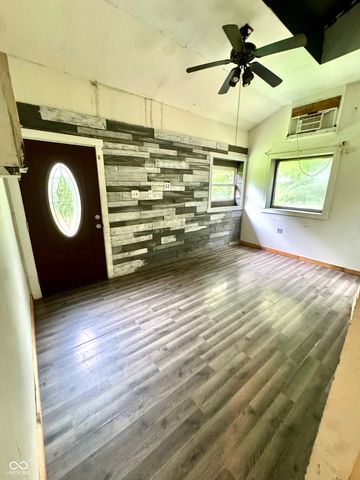 213 N State Road 67 S, Martinsville, IN 46151